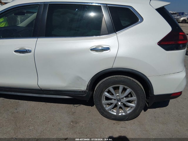 Aukcja sprzedaży 2018 Nissan Rogue Sv, vin: KNMAT2MT6JP585929, numer aukcji: 45726450