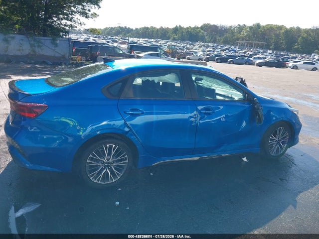 2022 Kia Forte Gt-line მანქანა იყიდება აუქციონზე, vin: 3KPF54AD7NE469086, აუქციონის ნომერი: 45726471