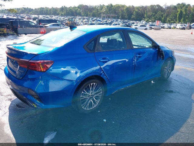 2022 Kia Forte Gt-line მანქანა იყიდება აუქციონზე, vin: 3KPF54AD7NE469086, აუქციონის ნომერი: 45726471