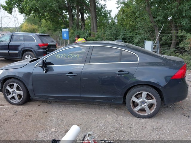 2012 Volvo S60 T5/t5 W/moonroof მანქანა იყიდება აუქციონზე, vin: YV1622FS4C2140807, აუქციონის ნომერი: 45726509