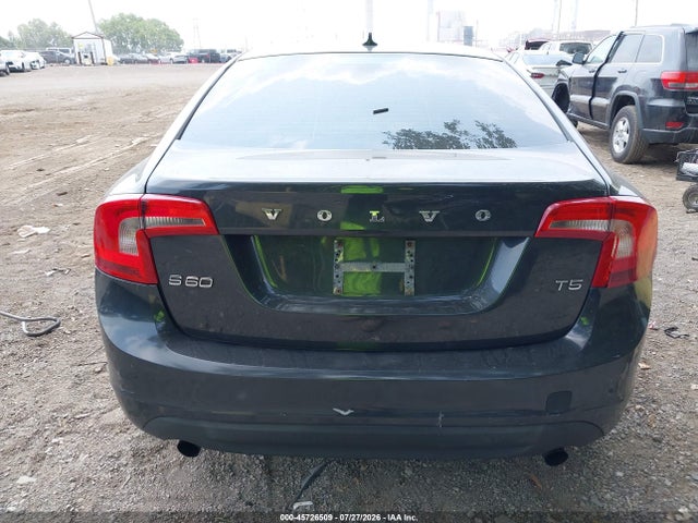 2012 Volvo S60 T5/t5 W/moonroof მანქანა იყიდება აუქციონზე, vin: YV1622FS4C2140807, აუქციონის ნომერი: 45726509