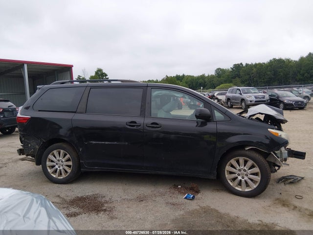 2015 Toyota Sienna Le 7 Passenger მანქანა იყიდება აუქციონზე, vin: 5TDJK3DC9FS111270, აუქციონის ნომერი: 45726530