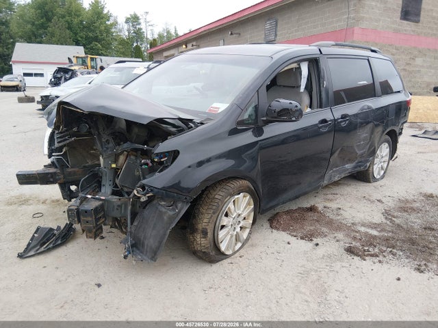2015 Toyota Sienna Le 7 Passenger მანქანა იყიდება აუქციონზე, vin: 5TDJK3DC9FS111270, აუქციონის ნომერი: 45726530