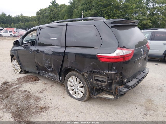 2015 Toyota Sienna Le 7 Passenger მანქანა იყიდება აუქციონზე, vin: 5TDJK3DC9FS111270, აუქციონის ნომერი: 45726530