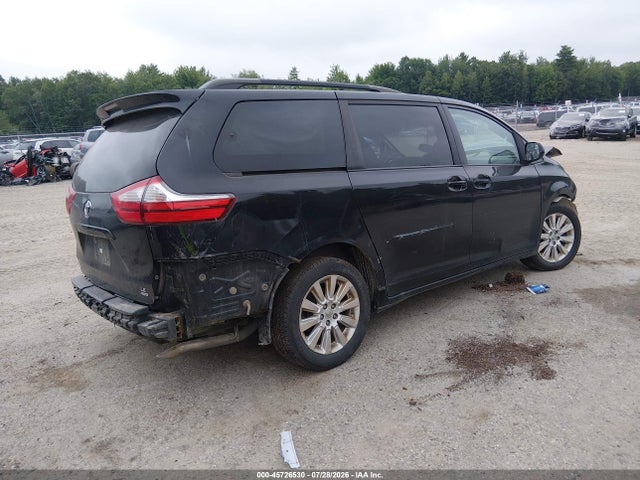 2015 Toyota Sienna Le 7 Passenger მანქანა იყიდება აუქციონზე, vin: 5TDJK3DC9FS111270, აუქციონის ნომერი: 45726530