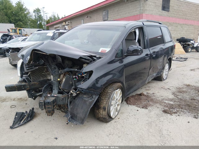2015 Toyota Sienna Le 7 Passenger მანქანა იყიდება აუქციონზე, vin: 5TDJK3DC9FS111270, აუქციონის ნომერი: 45726530