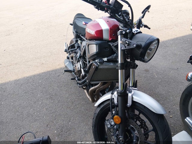 Yamaha XSR700 2018 JYARM21E5JA000584 zdjęcie główne