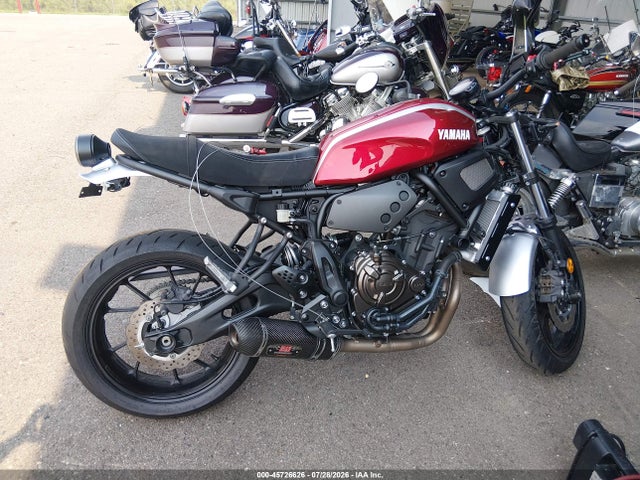 Yamaha XSR700 2018 JYARM21E5JA000584 Image 12