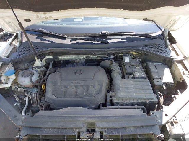 2018 Volkswagen Tiguan 2.0t Sel Premium მანქანა იყიდება აუქციონზე, vin: 3VV4B7AX8JM118653, აუქციონის ნომერი: 45726678
