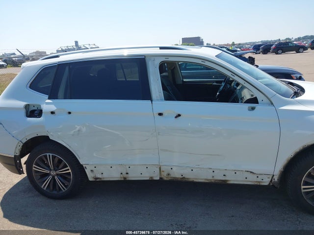 2018 Volkswagen Tiguan 2.0t Sel Premium მანქანა იყიდება აუქციონზე, vin: 3VV4B7AX8JM118653, აუქციონის ნომერი: 45726678
