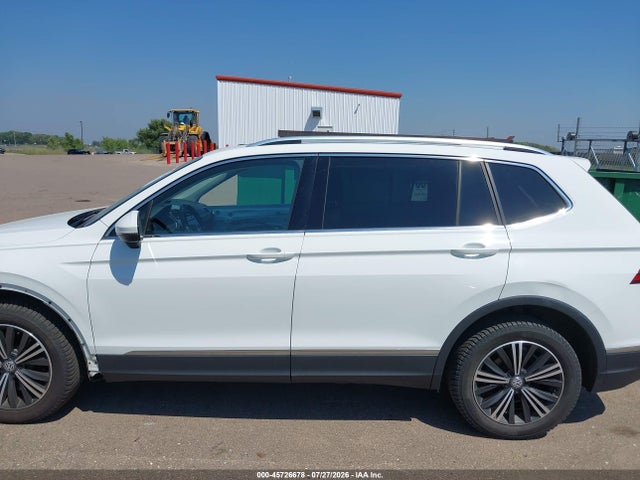 2018 Volkswagen Tiguan 2.0t Sel Premium მანქანა იყიდება აუქციონზე, vin: 3VV4B7AX8JM118653, აუქციონის ნომერი: 45726678