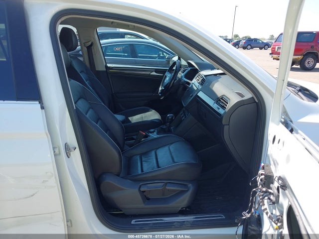 2018 Volkswagen Tiguan 2.0t Sel Premium მანქანა იყიდება აუქციონზე, vin: 3VV4B7AX8JM118653, აუქციონის ნომერი: 45726678