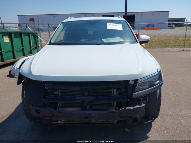 2018 Volkswagen Tiguan 2.0t Sel Premium მანქანა იყიდება აუქციონზე, vin: 3VV4B7AX8JM118653, აუქციონის ნომერი: 45726678