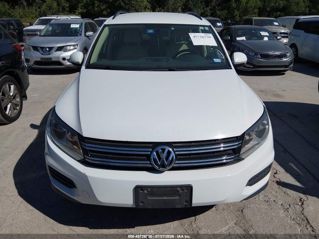 WVGAV7AX2FW607058 Volkswagen TIGUAN SE
