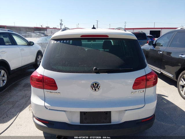 WVGAV7AX2FW607058 Volkswagen TIGUAN SE