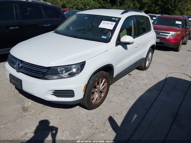 WVGAV7AX2FW607058 Volkswagen TIGUAN SE