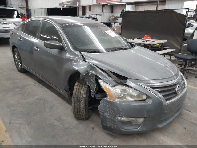 2015 1N4AL3AP7FN891513 main image
