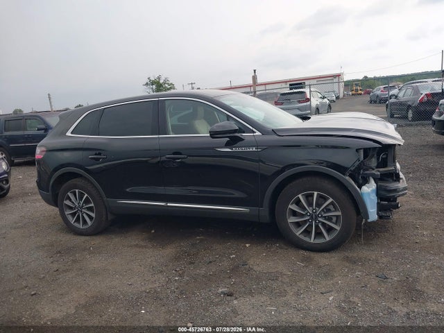 Продажа на аукционе авто 2022 Lincoln Nautilus Standard, vin: 2LMPJ8J94NBL18748, номер лота: 45726763