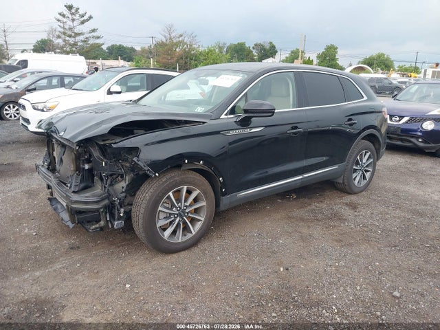 Продажа на аукционе авто 2022 Lincoln Nautilus Standard, vin: 2LMPJ8J94NBL18748, номер лота: 45726763