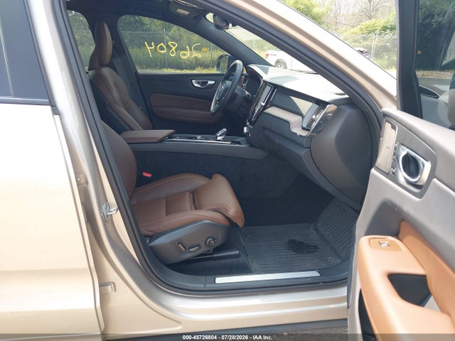 Продаж на аукціоні авто 2025 Volvo Xc60 B5 Ultra, vin: YV4M12RM6S1189117, номер лоту: 45726804