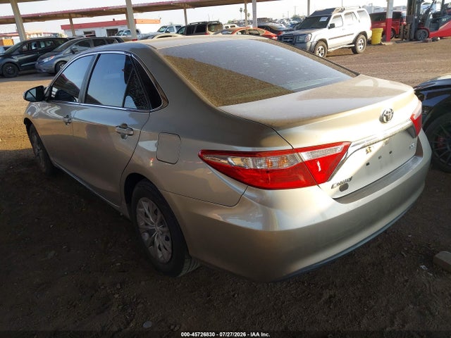 Toyota CAMRY LE 2015 4T4BF1FKXFR505410 Image 3