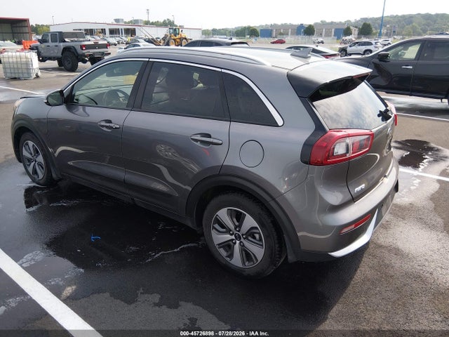 45726898 :رقم المزاد ، KNDCC3LC3H5090285 vin ، 2017 Kia Niro Ex مزاد بيع