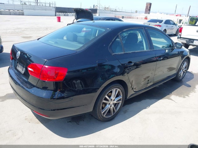 Продаж на аукціоні авто 2013 Volkswagen Jetta 2.0l S, vin: 3VW2K7AJ8DM300937, номер лоту: 45726899