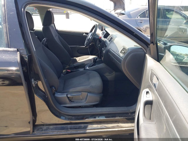 Продаж на аукціоні авто 2013 Volkswagen Jetta 2.0l S, vin: 3VW2K7AJ8DM300937, номер лоту: 45726899