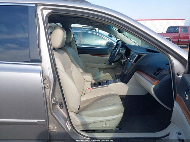 Subaru Outback 2.5i Limited 2014 4S4BRBLCXE3221655 Image 5