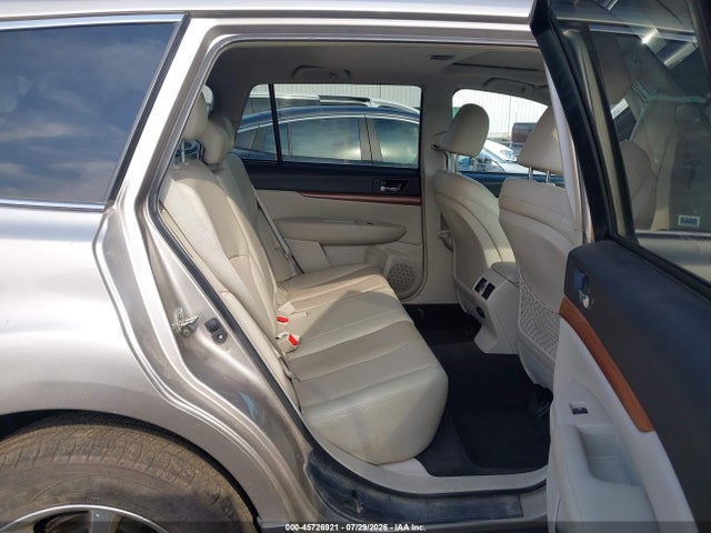 Subaru Outback 2.5i Limited 2014 4S4BRBLCXE3221655 Image 8