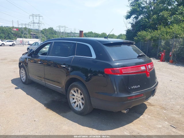 Auction sale of the 2018 Lincoln Mkt Livery, vin: 2LMHJ5NK5JBL01869, lot number: 45726938