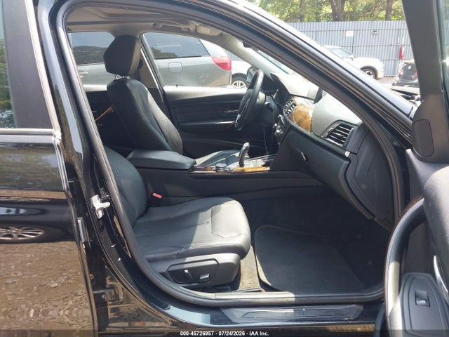 45726957 :رقم المزاد ، WBA3B5C52FF960029 vin ، 2015 Bmw 328i Xdrive مزاد بيع