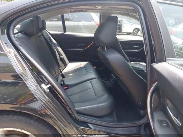 45726957 :رقم المزاد ، WBA3B5C52FF960029 vin ، 2015 Bmw 328i Xdrive مزاد بيع
