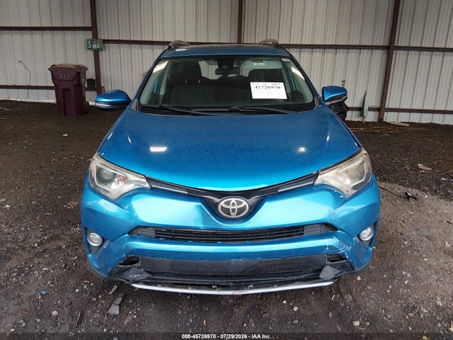 JTMRFREV7HD207536 Toyota Rav4 Xle