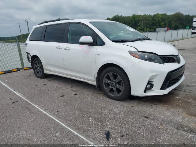 Продажа на аукционе авто 2020 Toyota Sienna Se Premium, vin: 5TDEZ3DC4LS239831, номер лота: 45726976