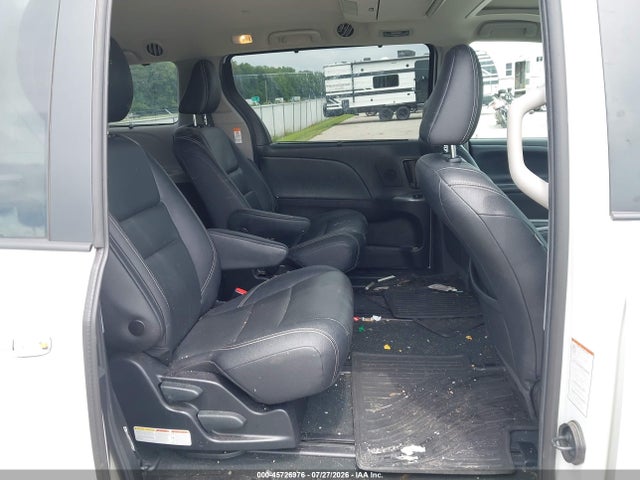 Продажа на аукционе авто 2020 Toyota Sienna Se Premium, vin: 5TDEZ3DC4LS239831, номер лота: 45726976