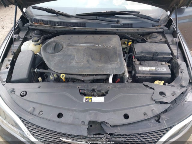 2015 Chrysler 200 C მანქანა იყიდება აუქციონზე, vin: 1C3CCCCG6FN546526, აუქციონის ნომერი: 45727000