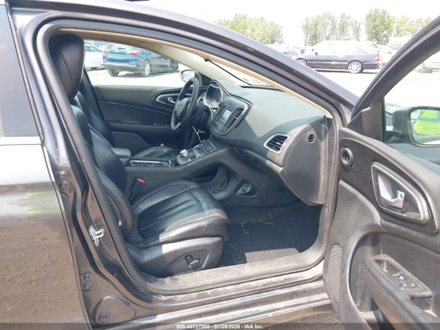 2015 Chrysler 200 C მანქანა იყიდება აუქციონზე, vin: 1C3CCCCG6FN546526, აუქციონის ნომერი: 45727000