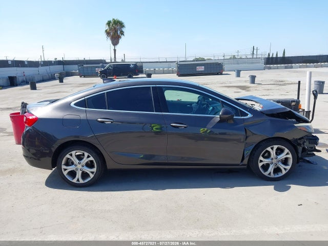 1G1BF5SM4H7172726 Chevrolet Cruze Premier Auto