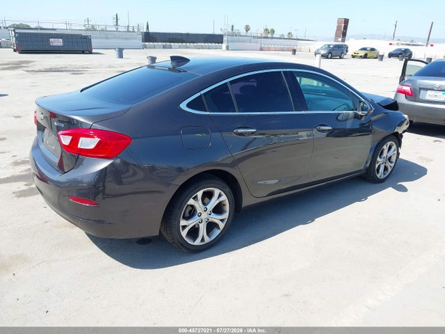 1G1BF5SM4H7172726 Chevrolet Cruze Premier Auto