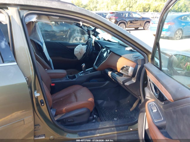 45727058 :رقم المزاد ، 4S4BTAPC8M3219827 vin ، 2021 Subaru Outback Touring مزاد بيع