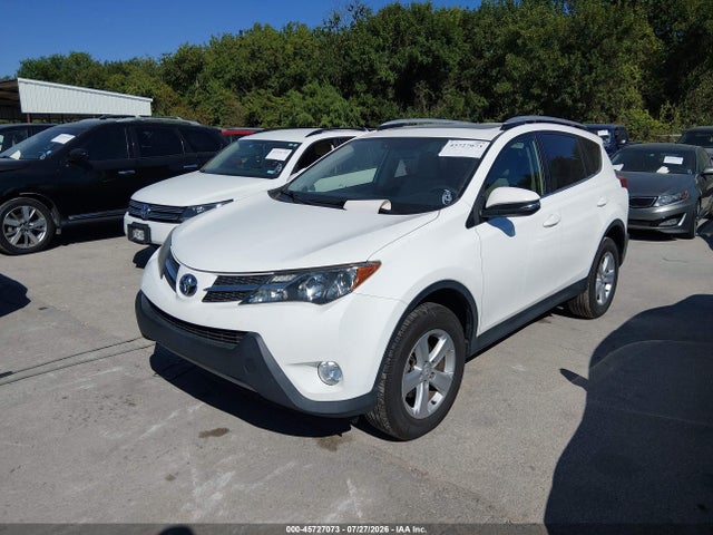 Toyota Rav4 Xle 2014 JTMWFREV6EJ007599 Image 2