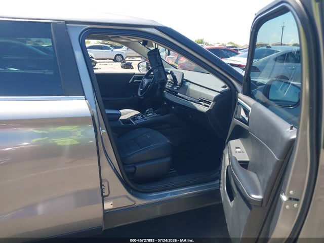 Продажа на аукционе авто 2023 Mitsubishi Outlander Se 2.5 2wd/se Black Edition 2wd/se Special Edition 2wd, vin: JA4J3UA86PZ013018, номер лота: 45727093