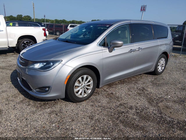 Aukcja sprzedaży 2018 Chrysler Pacifica Touring Plus, vin: 2C4RC1FG1JR163420, numer aukcji: 45727118