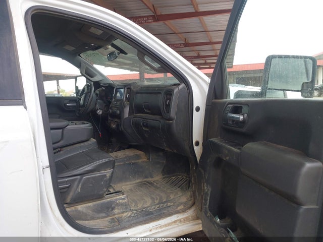 1GC5YLE73MF218751 Chevrolet Silverado 2500hd 4wd Standard Bed Wt