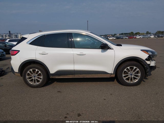 1FMCU9G64NUA60973 Ford ESCAPE SE