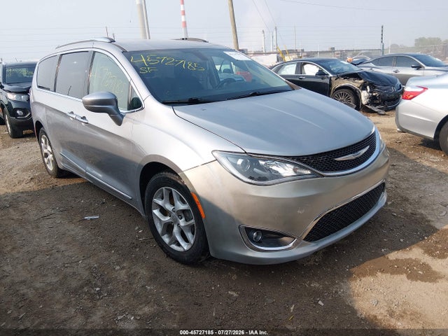 2017 Chrysler Pacifica Touring-l Plus მანქანა იყიდება აუქციონზე, vin: 2C4RC1EG5HR827150, აუქციონის ნომერი: 45727185