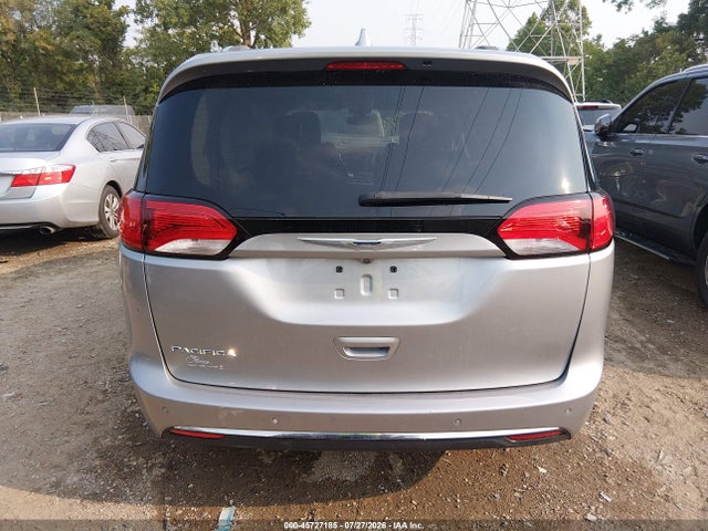 45727185 :رقم المزاد ، 2C4RC1EG5HR827150 vin ، 2017 Chrysler Pacifica Touring-l Plus مزاد بيع