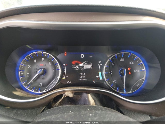 45727185 :رقم المزاد ، 2C4RC1EG5HR827150 vin ، 2017 Chrysler Pacifica Touring-l Plus مزاد بيع