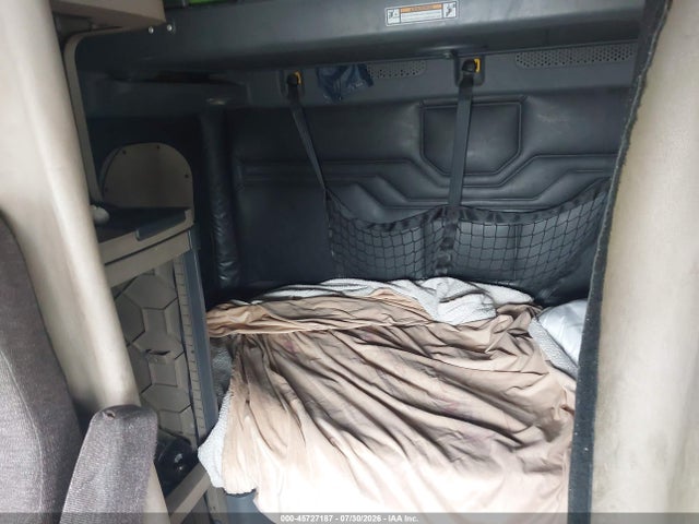 2015 Freightliner Cascadia 125 მანქანა იყიდება აუქციონზე, vin: 3AKJGLD59FSGJ6438, აუქციონის ნომერი: 45727187